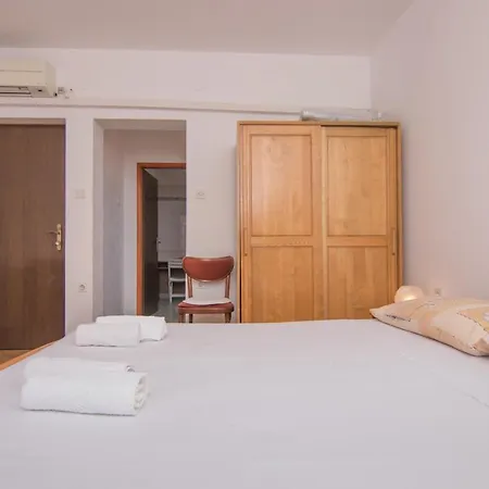 Dekanić Krk Apartament Krk Town