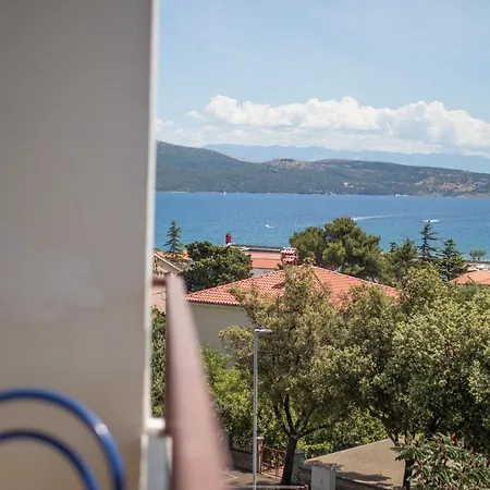 Dekanić Krk * Krk Town