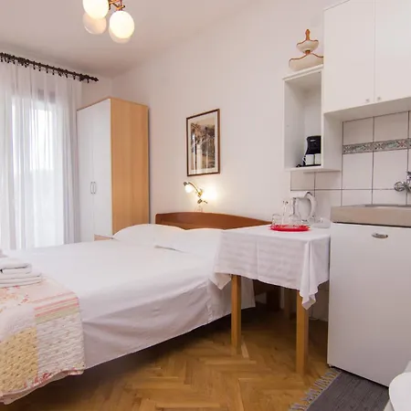 Apartman Dekanic Krk *