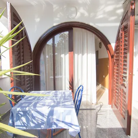 Dekanic Krk * Krk Town